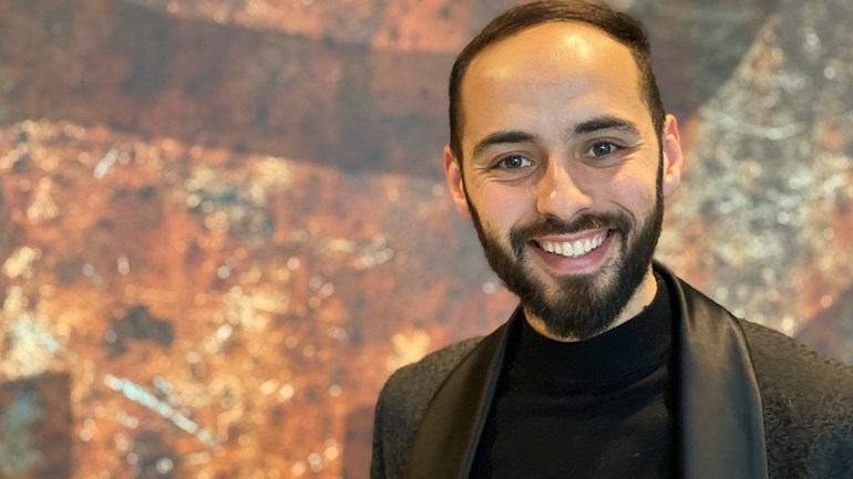Bleiswijker Karim Amghar onderzoekt het ‘Ramadangevoel’ in NPO-serie
