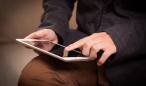 Stichting Leergeld stelt iPads beschikbaar (Hart van Lansingerland)