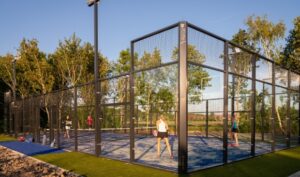 Spiksplinternieuwe padelbanen LTC Triomf (Hart van Lansingerland)