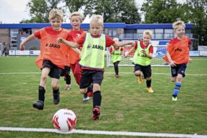 Leuke jeugdvoetbaldagen op het complex van HSV Duno