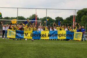 Berkel vrouwen 1 promoveert naar de hoofdklasse
