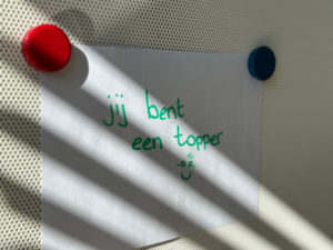 Complimentendag: “mijn haar zit alle kanten op, grappenmaker”