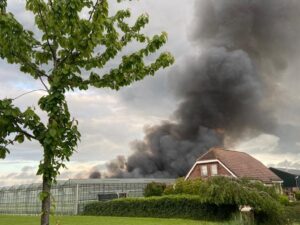 Grote brand in bedrijfspand in Bleiswijk