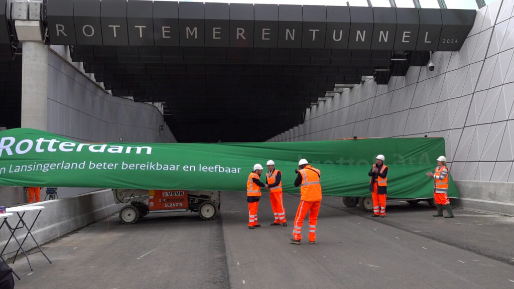Naam boven tunnelingang A16 onthuld