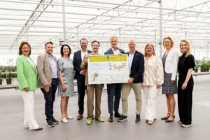 Onderzoek naar geschikte locaties voor zonnepanelen langs snelweg A12 in Zuid-Holland