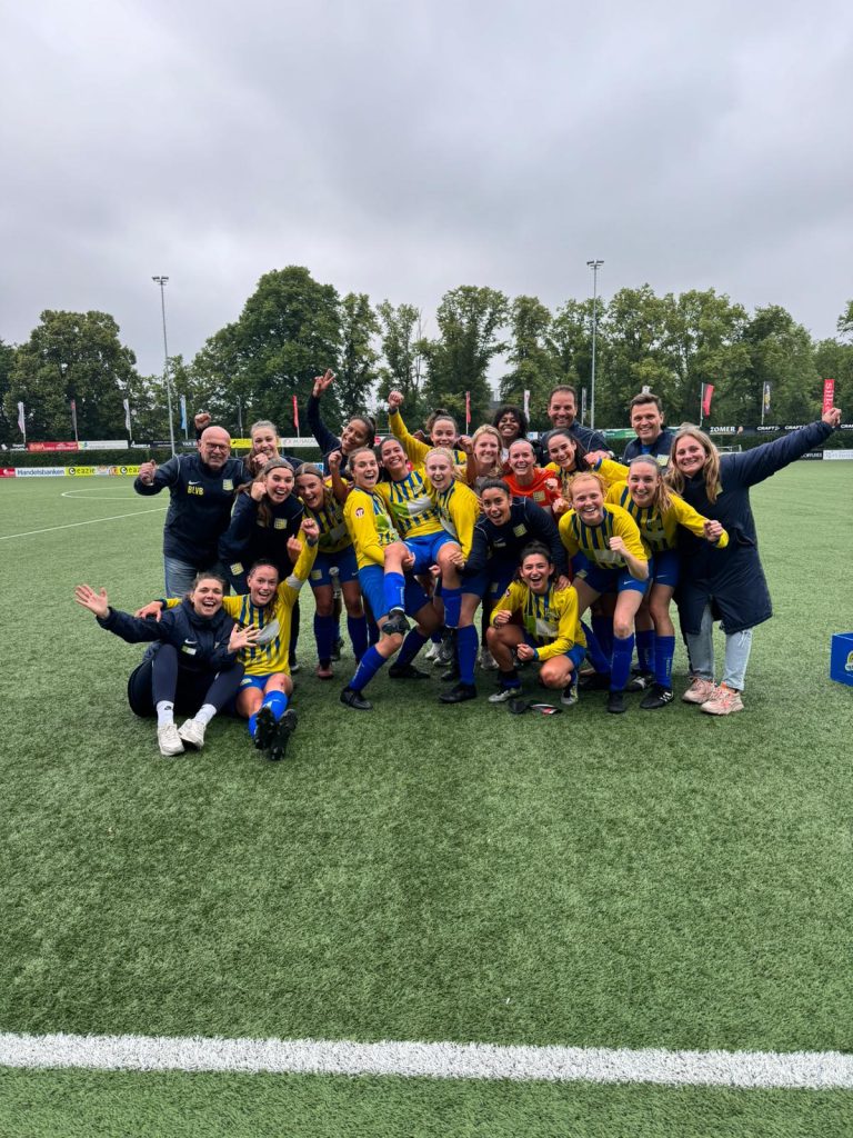 MOOIE VOORBEREIDING BERKELSE VROUWEN