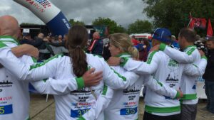 Een nacht vol herrie, een start vol kippenvel – de Roparun  is begonnen