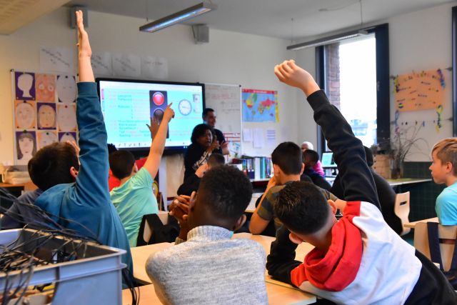 Schrikwekkend: 153 kinderen buiten onderwijs gevallen