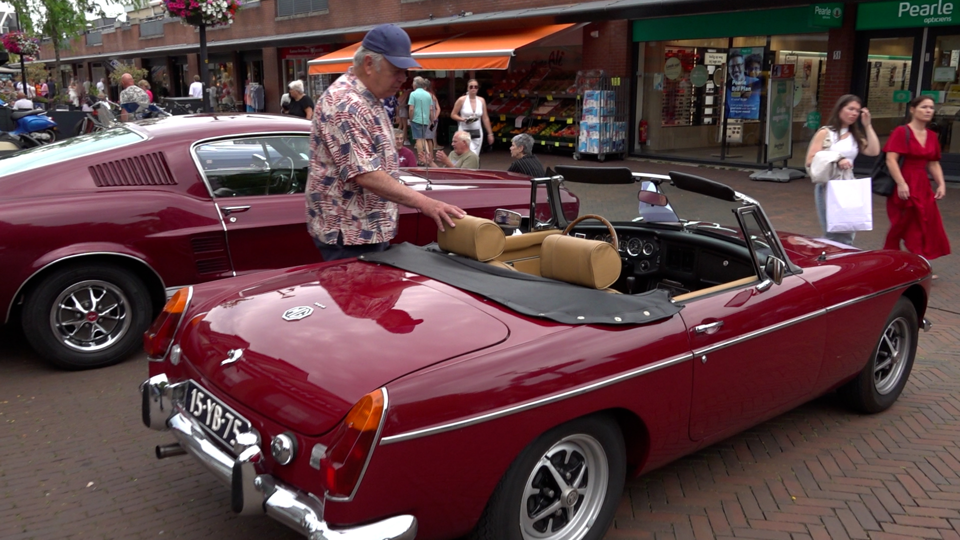  De 24e editie van Oldtimerdag Zoetermeer: Franse slag en 80 jaar wegenwacht!