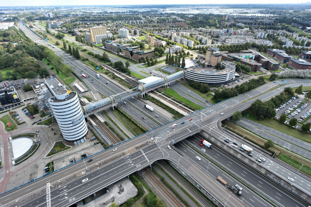 Voorstel nieuwe fiets- en voetgangersbrug in stationsgebied Zoetermeer