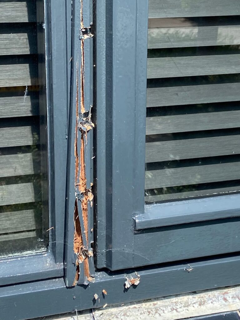 Inbraakgolf dreigt in Rokkeveen: politie waarschuwt voor vakantie-inbraken