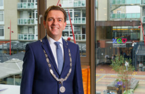 Geweld tegen vrouwen: Bezuijen wil blijvende bewustwording