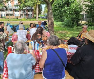 Geslaagde Verhalenpicknick in Seghwaert
