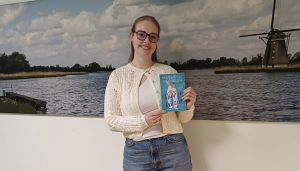 Van ‘Booktokker’ naar schrijfster van ‘Voor je kiezen’