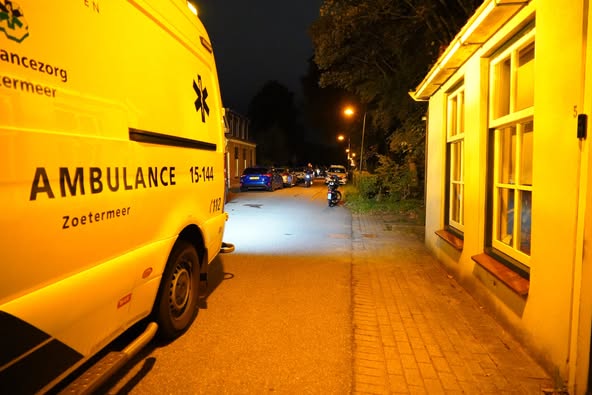 Man krijgt ongeluk maar wil niet met ambulance mee