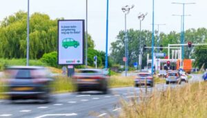 Gemeente pakt overlast ledschermen aan