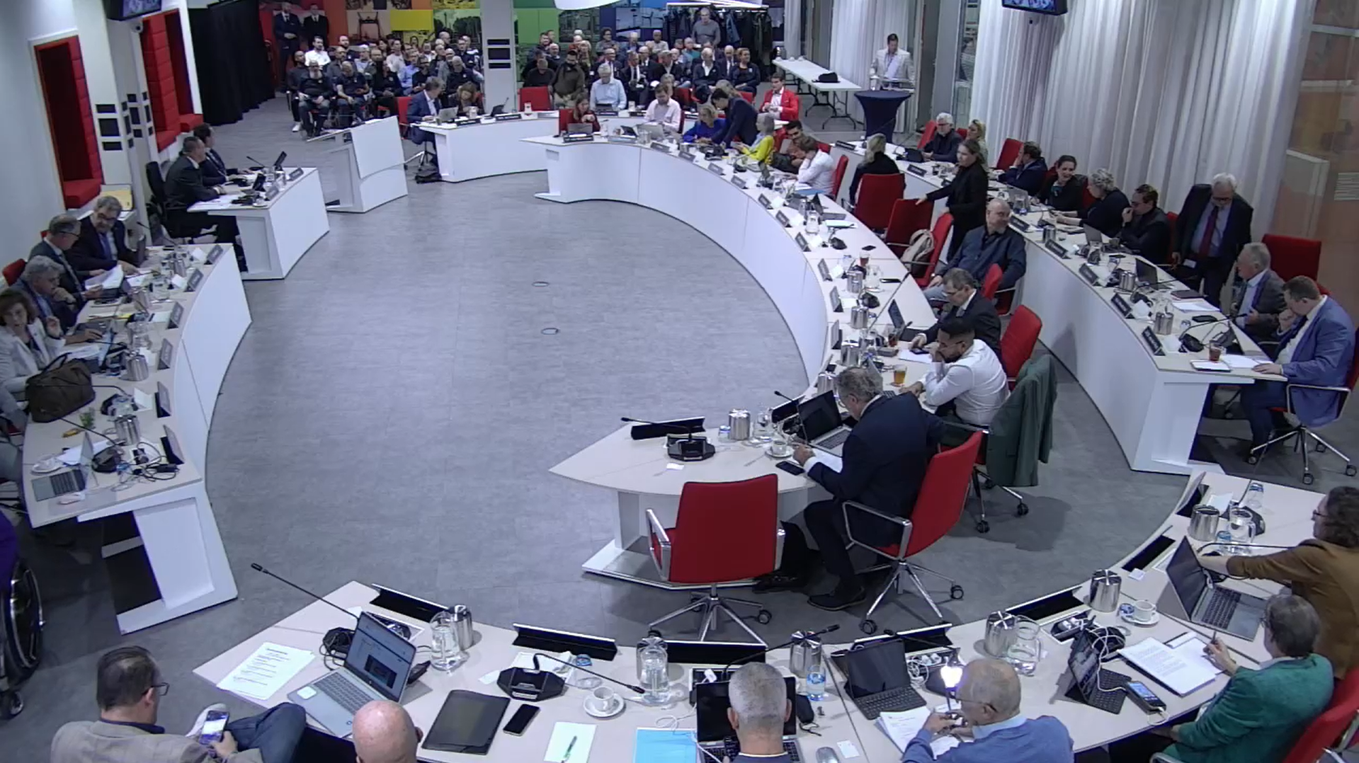 Van Tuyllpark krijgt nieuwe koers met ruimte voor sport, natuur en bedrijven