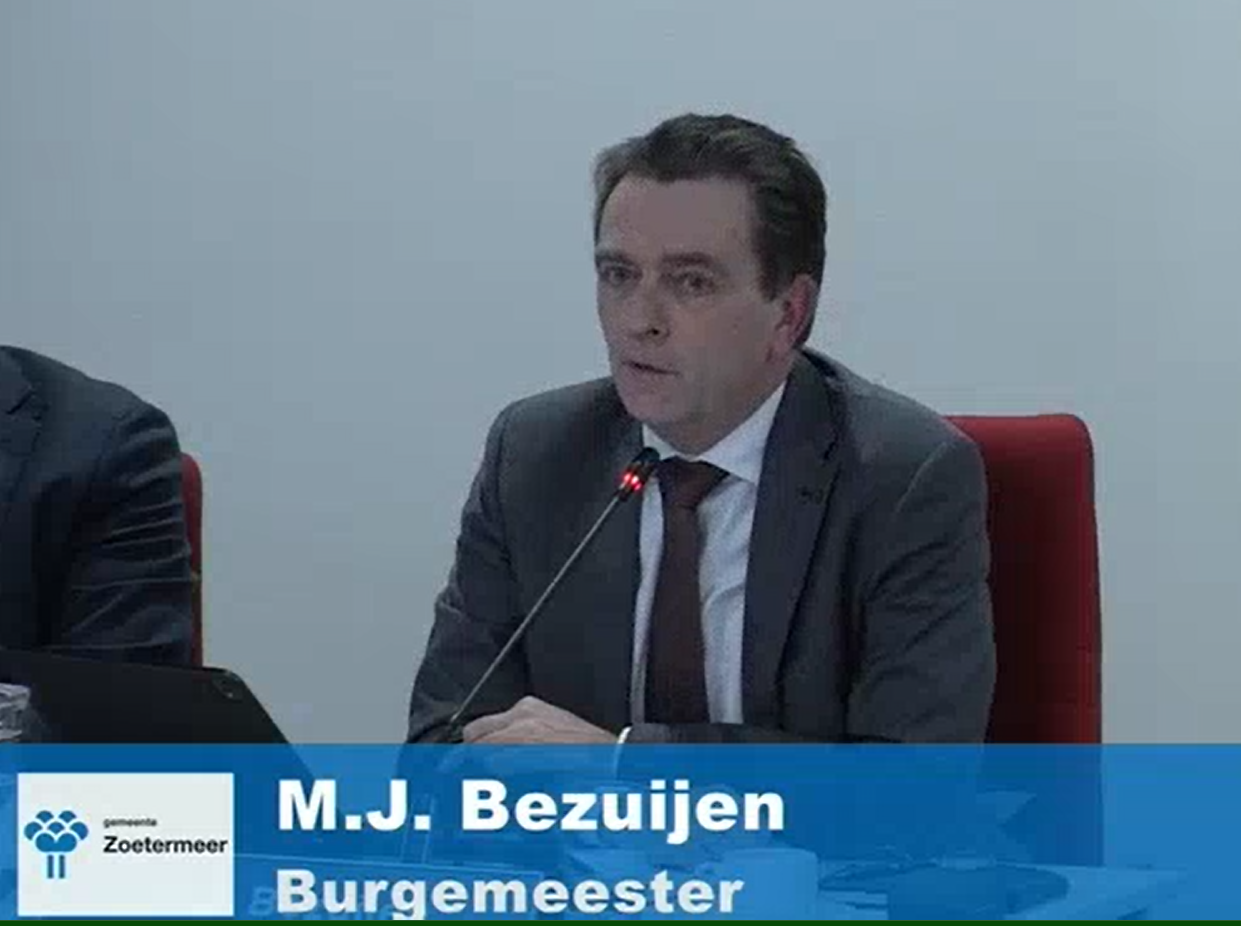 Burgemeester moest zich inhouden na vragen PVV