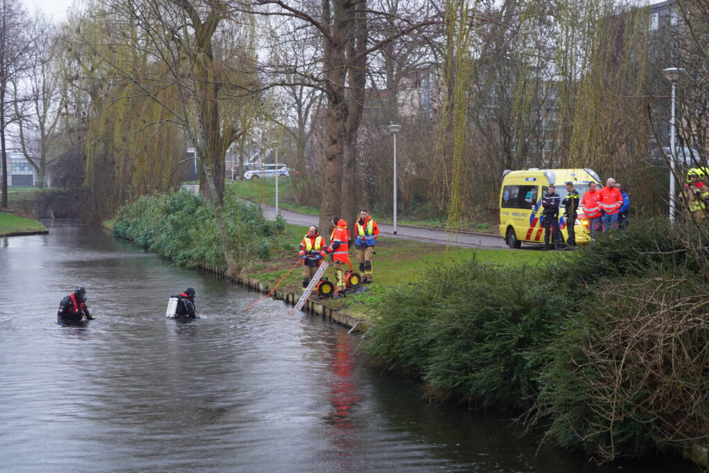 Zoekactie in water na aantreffen scootmobiel Anjerdreef Berkel en Rodenrijs