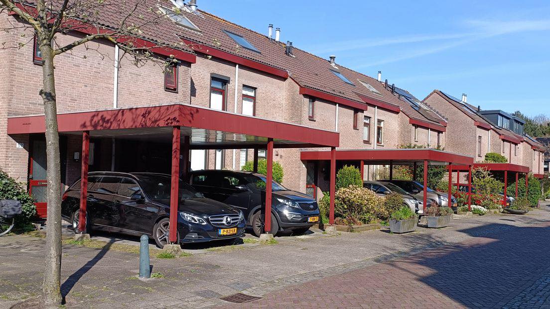 Woz-waarde in Zoetermeer hoger dan verkoopprijzen: betalen huiseigenaren te veel OZB?