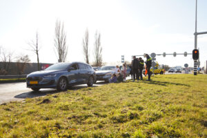 Opnieuw botsing Oostweg in Zoetermeer; drie kinderen nagekeken