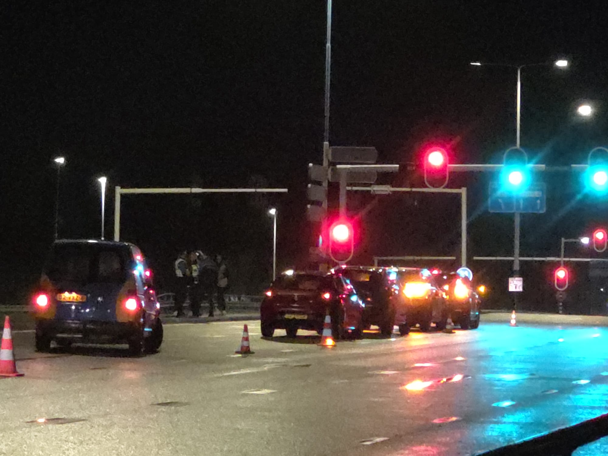 Opnieuw botsing op Oostweg: vier auto’s betrokken