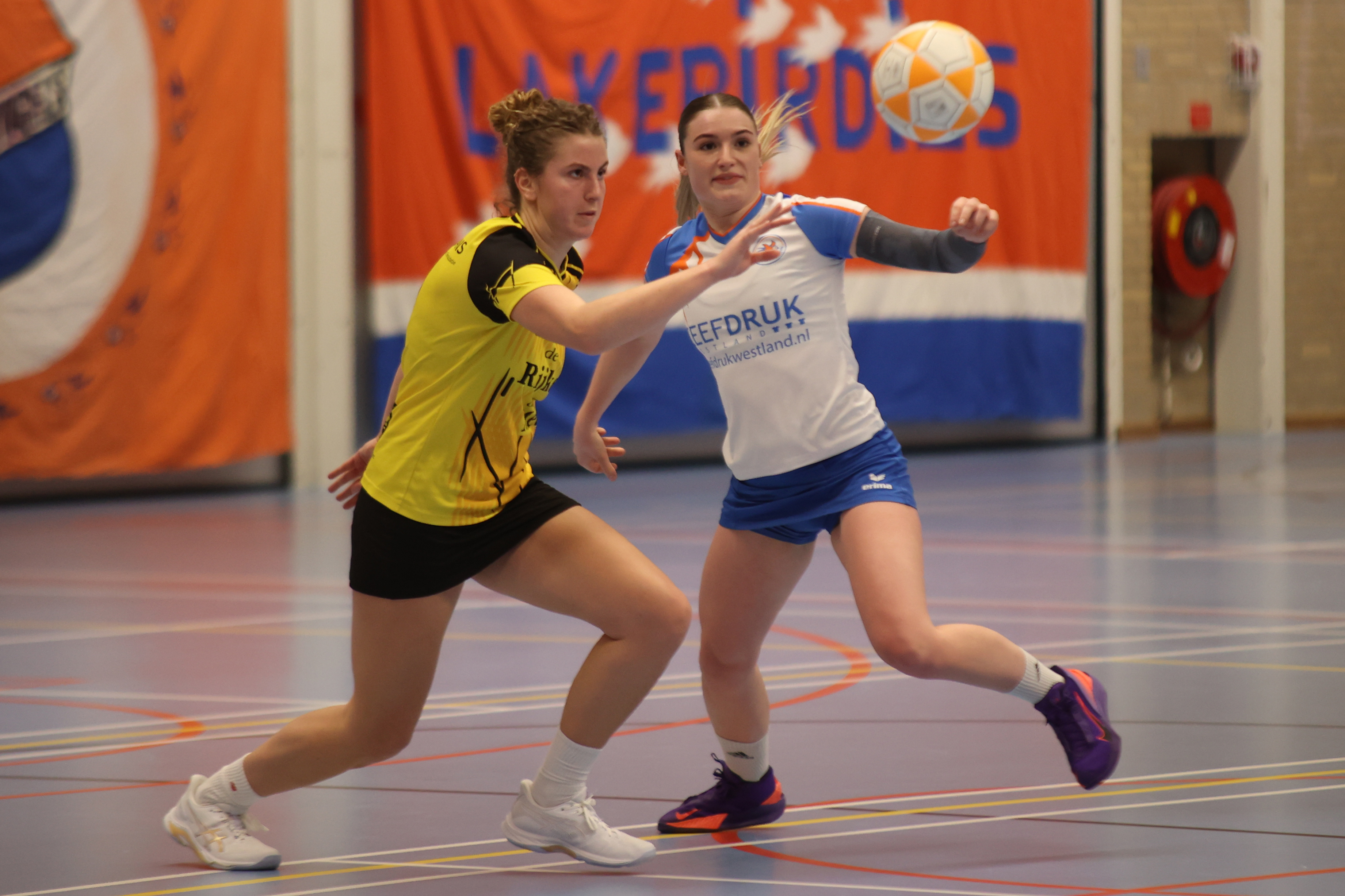 Kinderdijk schiet uit de startblokken en verslaat De Meervogels