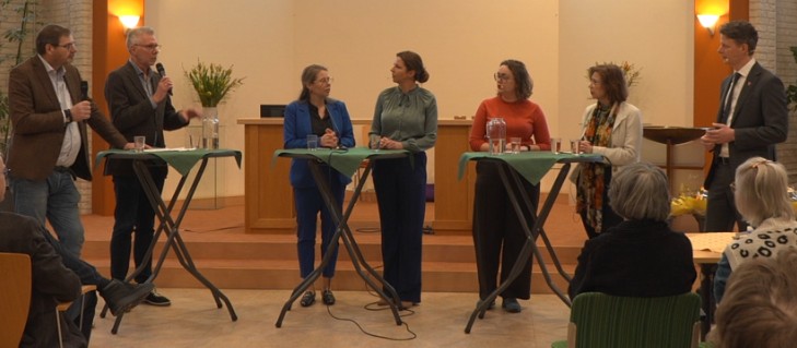 Politieke discussie over toekomst senioren in Zoetermeer druk bezocht
