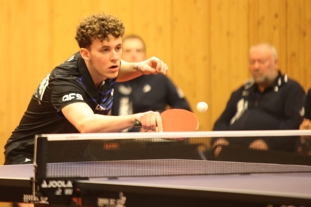 Ivan Kahn (Taverzo) pakt eerste internationale titel