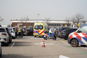 Bestuurder bekneld na botsing op parkeerterrein Rotterdam The Hague Airport