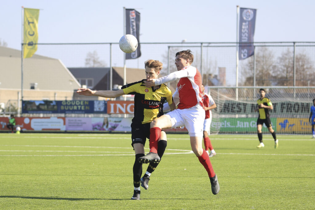 TOGB verspeelt voorsprong tegen GOES na vroege treffer Van de Merwe