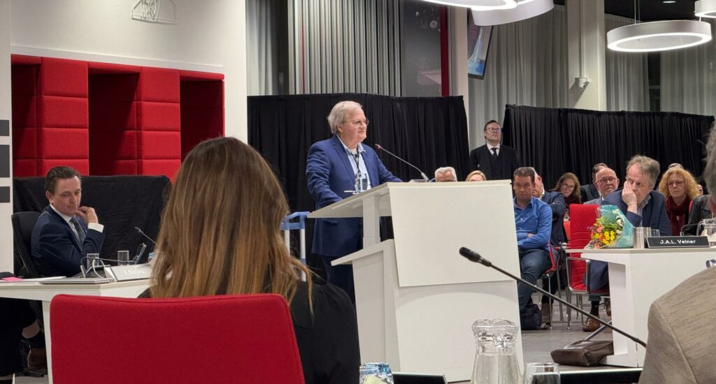 Hilbrand Nawijn neemt nu écht afscheid van de raad