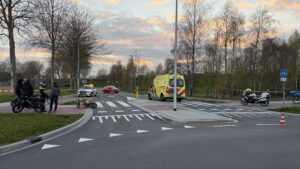Twee gewonden na aanrijding op fietspad Spruitkoolakker Zoetermeer