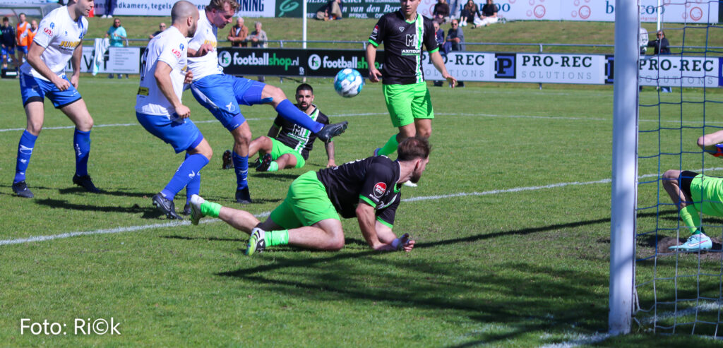BVCB beloont zichzelf niet en ziet Spijkenisse winnen