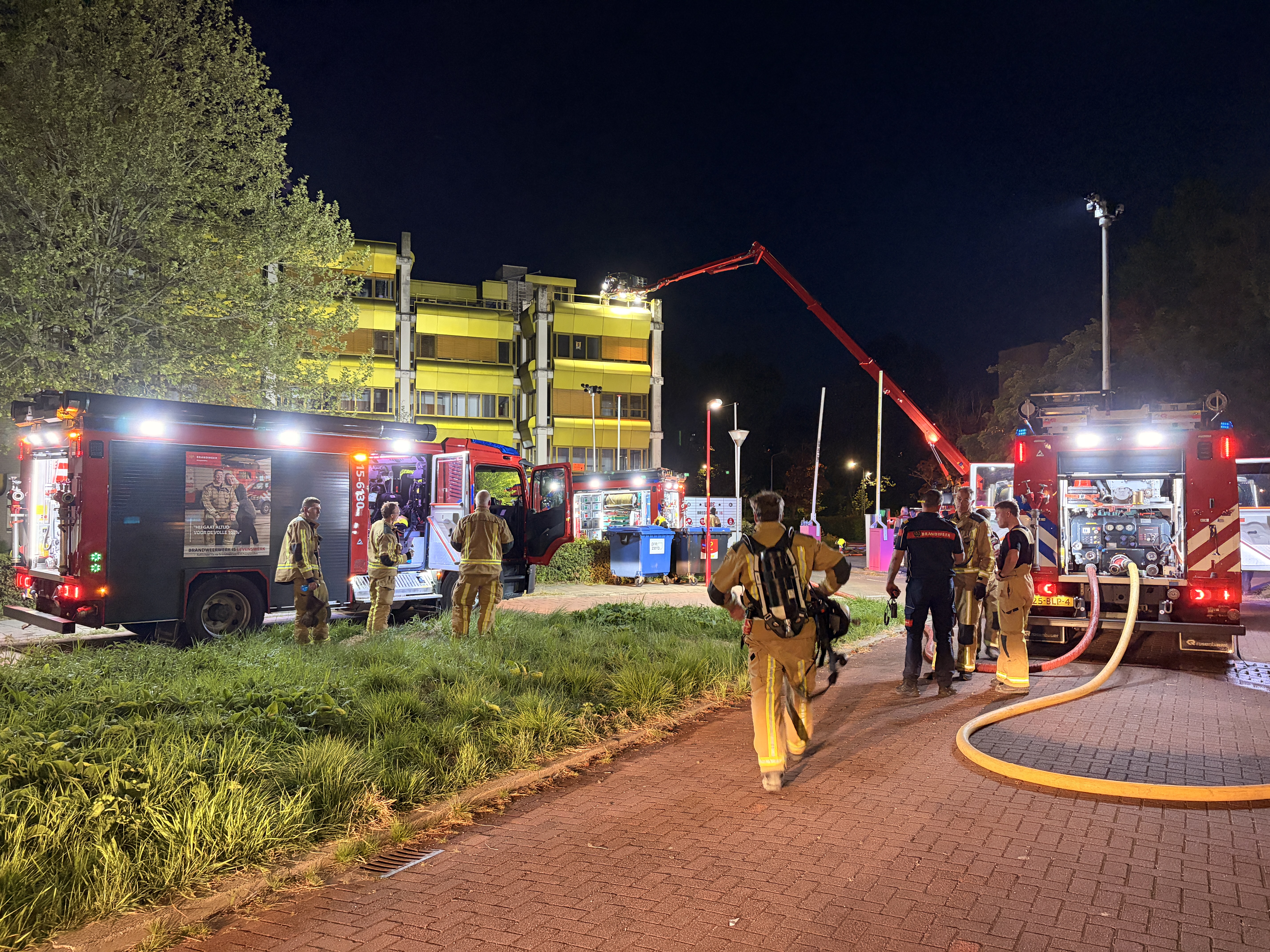 Brand in voormalig bedrijfspand ‘De Hulk’ aan het Bredewater Zoetermeer