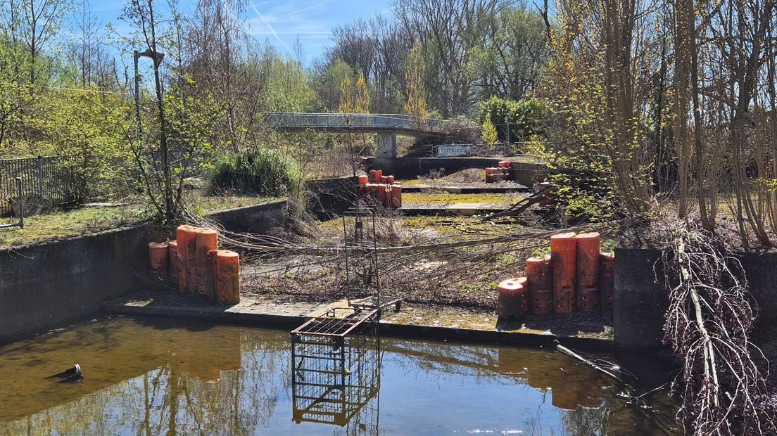 Terrein voormalige wildwaterbaan raakt verder in verval