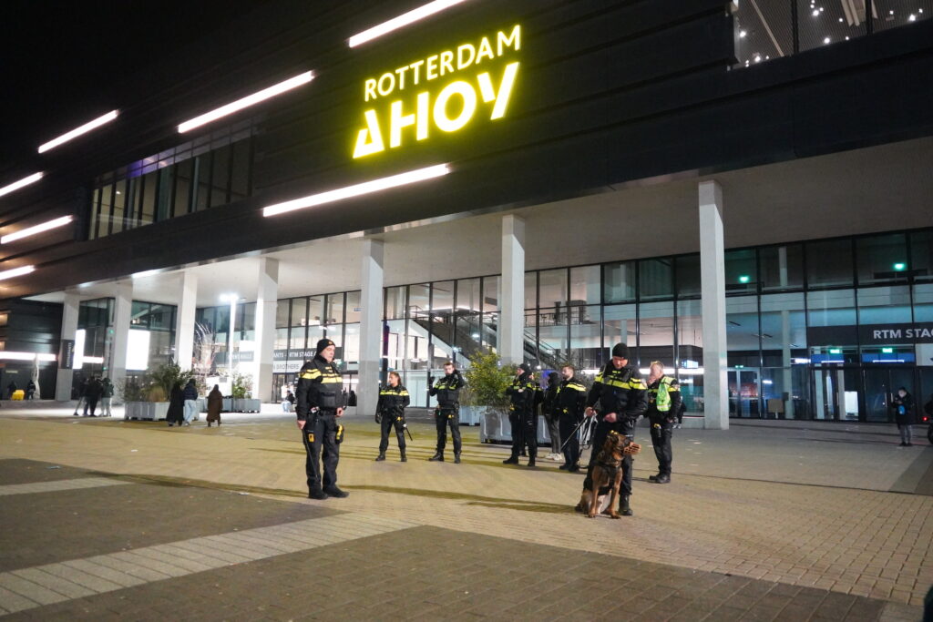 Zoetermeerder (21) veroordeeld voor steekpartij na concert Broederliefde in Ahoy Rotterdam