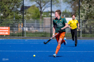 MHC Zoetermeer pakt punt tegen koploper, dames stijgen naar tweede plaats
