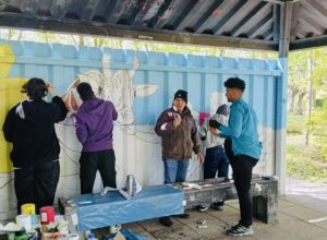 Kunst als brug: creatief project in Rokkeveen brengt jongeren samen