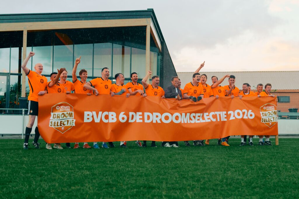 Vriendenteam uit Bergschenhoek uitgenodigd voor WK voetbal