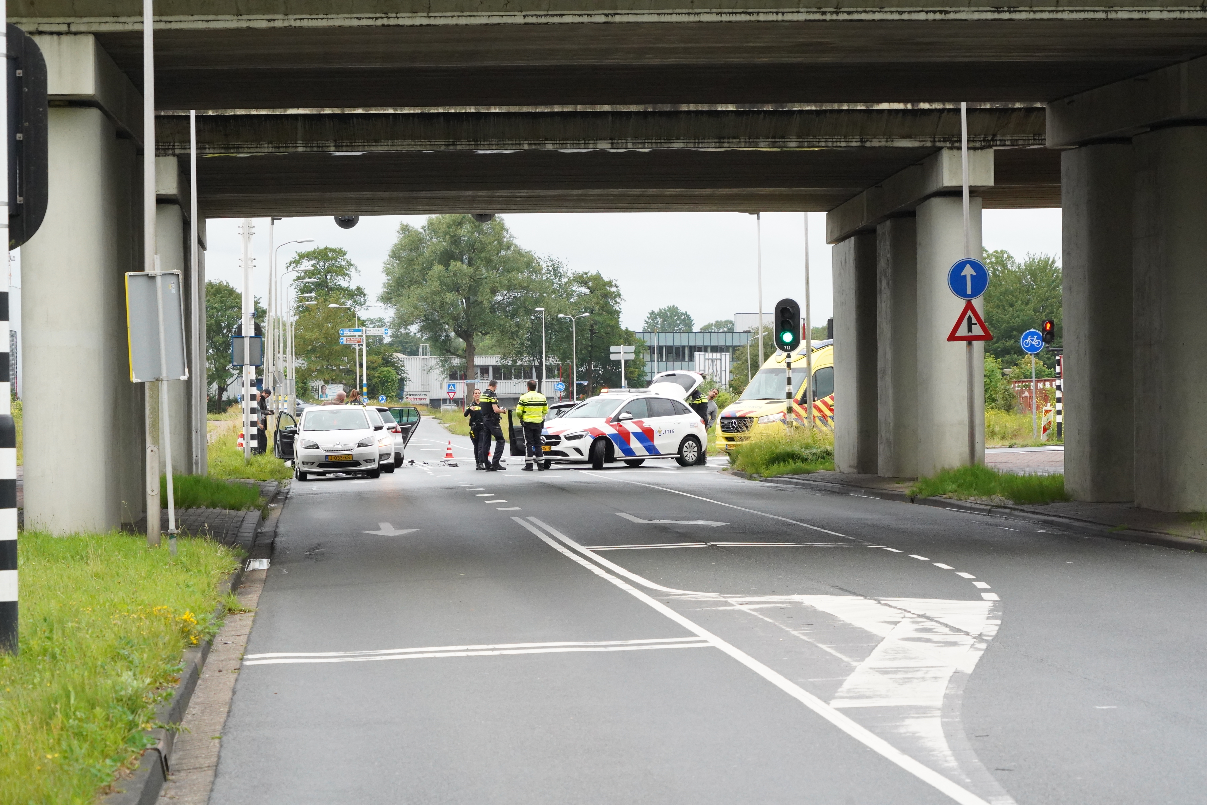 Aanhouding en flinke schade na ongeval Edisonstraat in Zoetermeer