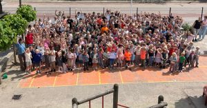 Sponsorloop De Oosthoek brengt ruim 14.000 euro op voor goed doel en school