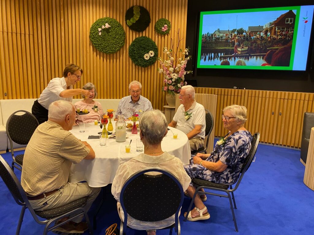 Diamanten bruidsparen samen in het zonnetje gezet in gemeentehuis