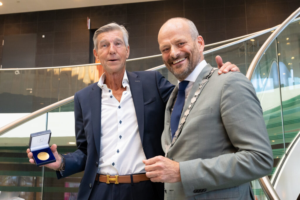 Simon Fortuyn bij afscheid: “Neem je vak serieus, maar jezelf niet te serieus”