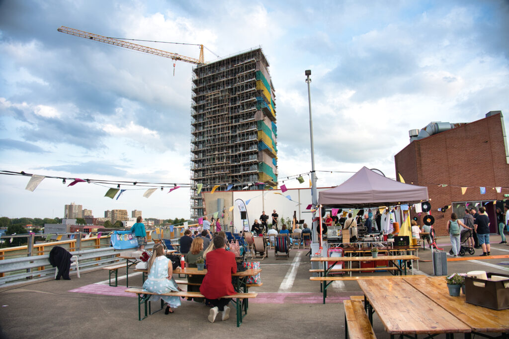Festivaldak geschrapt vanwege slecht weer, Dakenfestival gaat wel door