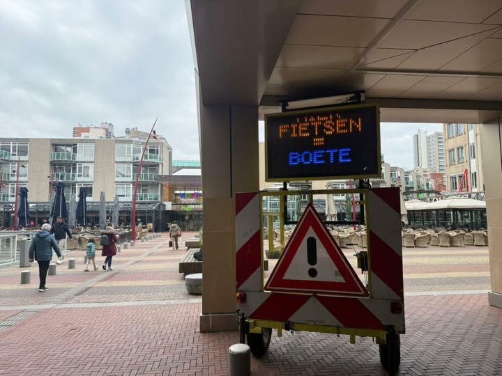 Gemeente waarschuwt opnieuw voor fietsen in Stadshart en Dorpsstraat