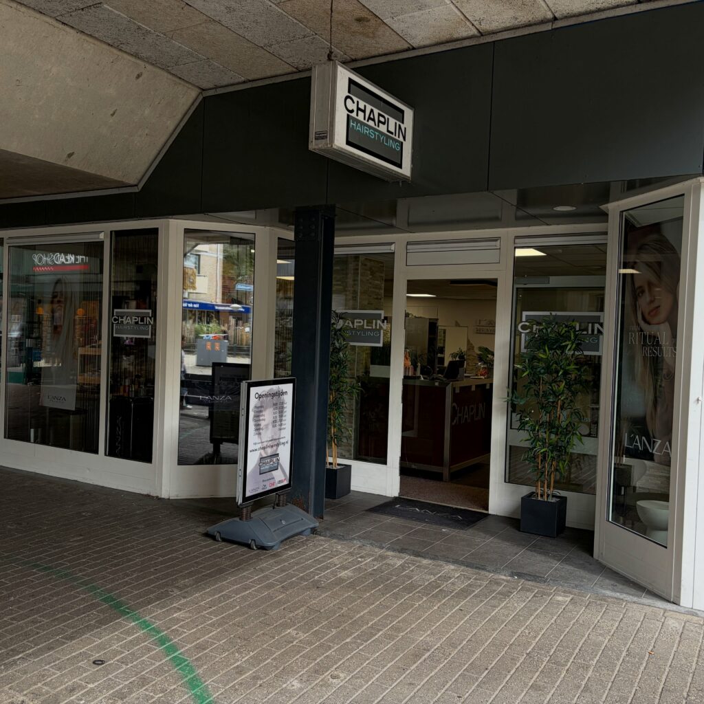 Schade kapsalon naast brand Meeuwenveld valt mee